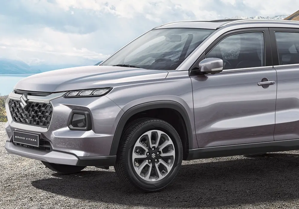 Pintura gris de un Suzuki Grand Vitara