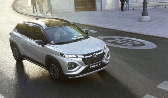 Suzuki Fronx Híbrido: Conquista el Camino con Estilo 